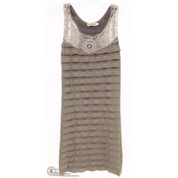 SIZE MEDIUM RUFFLED COTTON & LACE TANK STYLE DRESS