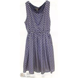 SIZE MEDIUM SLEEVELESS POLKA DOT MID LENGTH DRESS