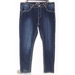 GIVE ME FIVE MID RISE STRAIGHT LEG PANTS SIZE 16