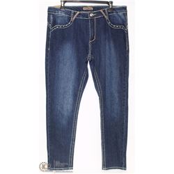 GIVE ME FIVE MID RISE STRAIGHT LEG PANTS SIZE 18