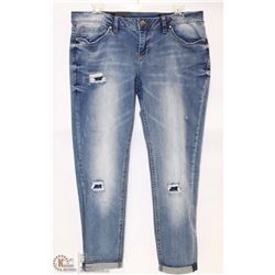 WILLIAM RAST JEANS WAIST SIZE 31 BOYFRIEND CUT,  RIP 