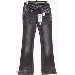 CIELO SIZE 3 BOOT CUT LOW RISE BLACK & WHITE