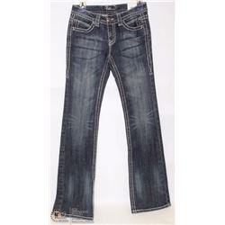 CIELO SIZE 3 BOOT CUT LOW RISE MILD DISTRESSING