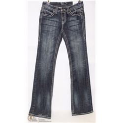 CIELO SIZE 9 BOOT CUT LOW RISE MILD DISTRESSING