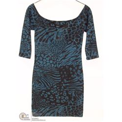 SIZE MEDIUM BLUE ANIMAL PRINT SHORT DRESS