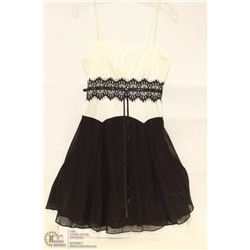 SIZE MEDIUM SPAGETTI STRAP ALINE WHTE SATIN WITH