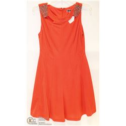 SIZE LARGE SLEEVELESS ORANGE COCKTAIL DRESS WITH