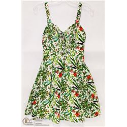 SIZE SMALL/MEDIUM  CREAM SKATER DRESS W/PALM TREE