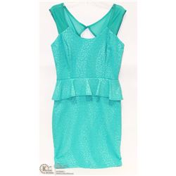 SIZE XL TEAL SLEEVELESS COCKTAIL DRESS WITH