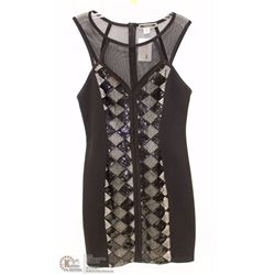 SIZE LARGE SLEEVELESS SHORT COCKTAIL DRESS