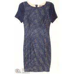 SIZE SMALL FORM FITTING SHORT SLEEVE TSHIRT DRESS