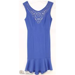 SIZE XL BLUE MID LENGTH FLAPPER STYLE DRESS