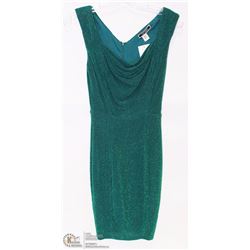 SIZE MEDIUM GREEN SHORT LENGTH PARTY DRESS
