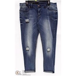 WILLIAM RAST SIZE 32 BOYFRIEND CUT MEDIUM RISE, RI