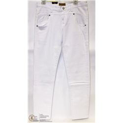 RICO JEANS SIZE 0 WHITE MED LOW RISE JEGGING FIT