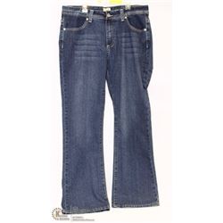 Y JEANS SIZE 18 BOOT CUT MEDIUM RISE JEANS