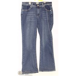 Y JEANS SIZE 18 BOOT CUT MEDIUM RISE JEANS