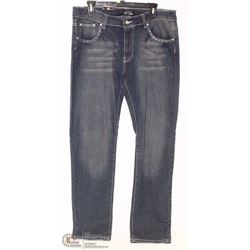RICO JEANS PLUS SIZE 22 MED RISE SMALL RHINESTONE DECAL