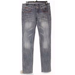 EZ IMPORTS SIZE 26 WAIST LOW RISE STRAIGHT LEG JEANS
