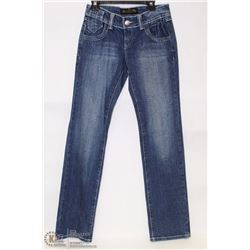 VO JEANS LOW RISE STRAIGHT CUT SIZE 26 WAIST RHINESTONE