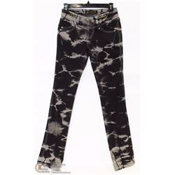 VO JEANS SIZE 5 BEACH TIEDYE PATTERN ON BLACK
