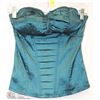 Image 1 : SIZE LARGE METALIC GREEN STRAPLESS CORSET STYLE