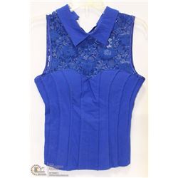 SIZE LARGE BLUE CORSET STYLE TOP, WITH LACE CHEST