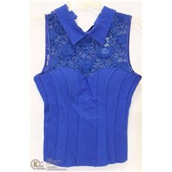 SIZE LARGE BLUE CORSET STYLE TOP, WITH LACE CHEST