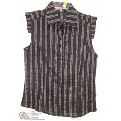 SIZE MEDIUM BLACK BUTTON UP TOP WITH SILVER PIN