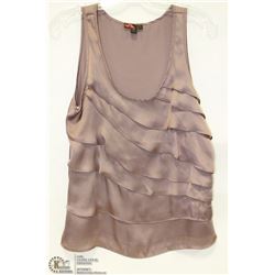 SIZE MEDIUM DEEP SCOOP NECK RUFFLED BLOUSE WITH