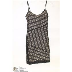 SIZE LARGE BLACK LACK WITH NUDE UNDERLAY,