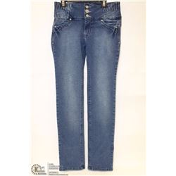 XICA JEANS SIZE 9 TRIPLE BUTTON HALF FLY STRAIGHT