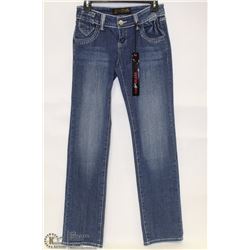 VO JEANS  WAIST SIZE 26 GEOMETRIC RHINESTONE PATTERN