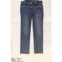 XICA JEANS SIZE 9 MED HIGH RISE STRAIGHT LEG