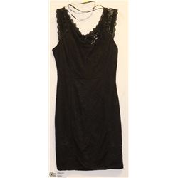 SIZE MEDIUM BLACK LACE MID LENGTH DRESS