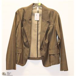 SIZE MEDIUM BROWN PLEATED BLAZER