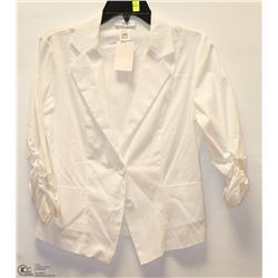 SIZE MEDIUM WHITE BLAZER WITH FAUX FRONT POCKET