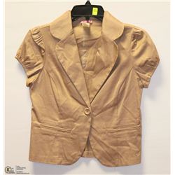 SIZE MEDIUM BEIGE CAP SLEEVE JACKET