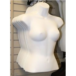 LOT OF 13 TORSO  FEMALE MANNEQUINS