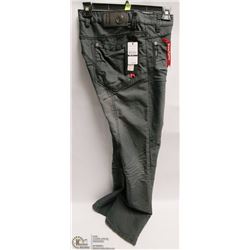 YOUNG REPUBLIC JEANS 38 SLIM CUT MENS