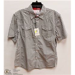 MENS SIZE XSMALL SHORT SLEEVED BUTTON DOWN