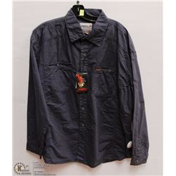 MENS SIZE 2 XLARGE LONG SLEEVED BUTTON DOWN