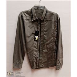 MENS SIZE LARGE LONG SLEEVED BUTTON DOWN