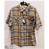 Image 1 : MENS SIZE 3 XLARGE SHORT SLEEVED BUTTON DOWN