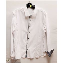 MENS SIZE LARGE LONG SLEEVED BUTTON DOWN