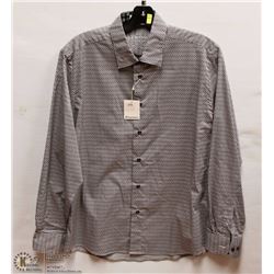 MENS SIZE 15.5, 33/34 LONG SLEEVED BUTTON DOWN