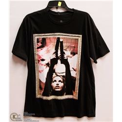 MENS SIZE LARGE TITS GIRL WITH GUN IN MIRROR