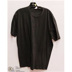 MENS SIZE 2 XLARGE SOFT BLACK T-SHIRT