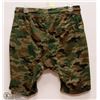 Image 1 : MENS SIZE LARGE GREEN CAMO SHORTS