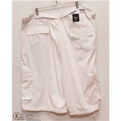 MENS SIZE 44 WHITE LONG CARGO SHORTS